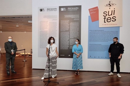 Sara Navarro interviene en la apertura de una exposición de Abel Jaramillo en el Centro Lorca, en imagen de archivo (JOSÉ ANTONIO ALBORNÓZ-CENTRO LORCA)