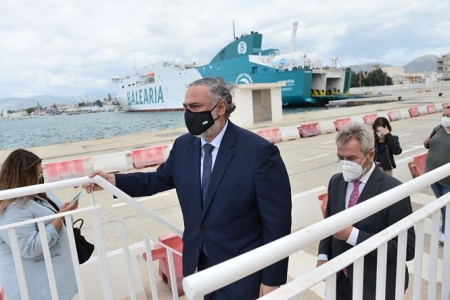 Imagen de la visita de Pablo García al Puerto de Motril (JUNTA)