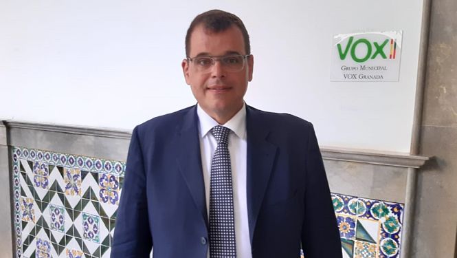 El portavoz de VOX en el Ayuntamiento de Granada, Onofre Miralles (VOX)