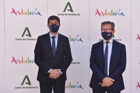 El Consejero de turismo, Juan marín y el delegado de turismo, Gustavo Rodríguez (JUNTA)