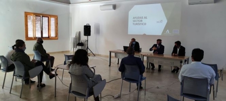 Imagen de la visita de Gustavo Rodríguez a Loja (JUNTA) 