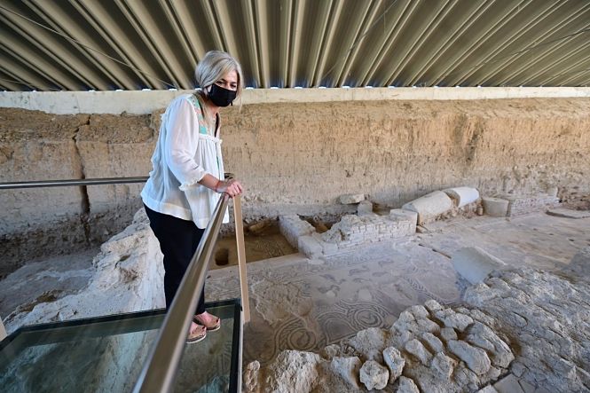 Patricia del Pozo, en la Villa Romana de Salar (JUNTA)
