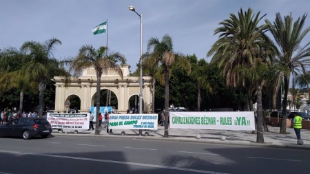 Marcha reivindicativa por las canalizaciones de Rules (AYUNTAMIENTO) 