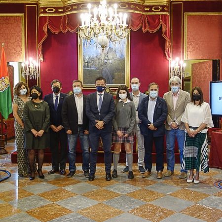 Entrega de los premios a las buenas prácticas educativas (JAVIER ALGARRA / AYUNTAMIENTO) 