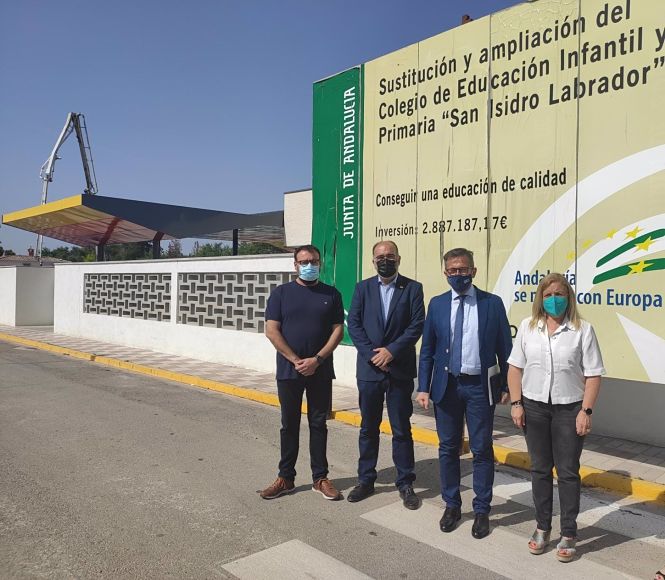 Visita de la Junta con motivo de la ejecución de las obras de la segunda fase del nuevo edificio del colegio de Infantil y Primaria (CEIP) `San Isidro Labrador` de El Chaparral, en Albolote (JUNTA DE ANDALUCÍA(