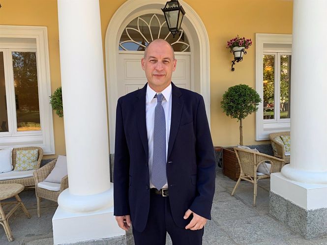 El escritor granadino Rafael Ruiz recibe el Premio Tiflos de Novela de la ONCE (ONCE) 