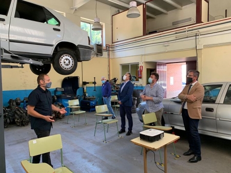 Imagen de la visita al IES Hispanidad (JUNTA) 