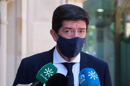  El vicepresidente de la Junta y consejero, Juan Marín, en una imagen de archivo en declaraciones a los medios (CIUDADANOS)