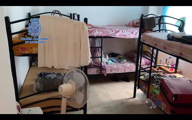 El piso donde residían las mujeres liberadas (POLICÍA NACIONAL) 