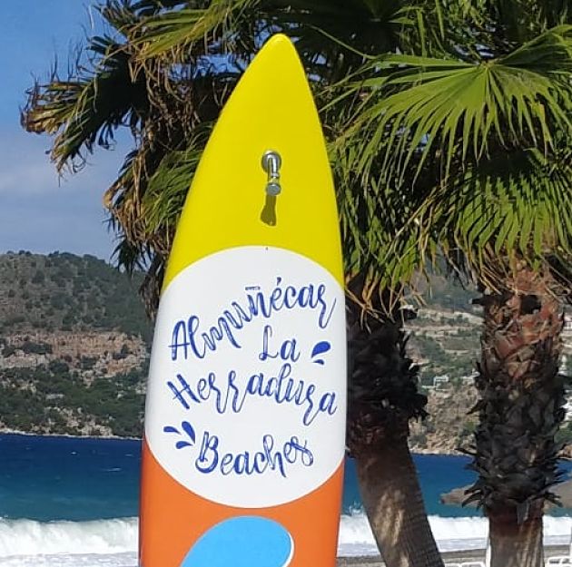 Nuevas duchas de las playas sexitanas (AYTO. ALMUñËCAR)