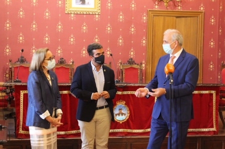 Visita de Manuel y al Ayuntamiento de Loja (JUNTA)