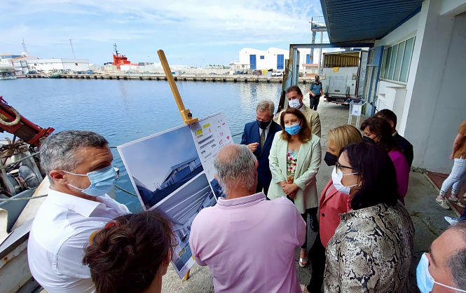 Carmen Crespo ha visitado el Puerto de Motril (JUNTA) 