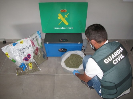 Droga intervenida (GUARDIA CIVIL) 