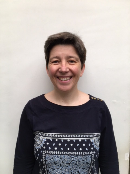 La investigadora Amparo de Píñar Prats, alumna del programa de doctorado en Psicología de la UGR, es la autora de este trabajo (UGR) La investigadora Amparo de Píñar Prats, alumna del programa de doctorado en Psicología de la UGR, es la autora de este trabajo (UGR)