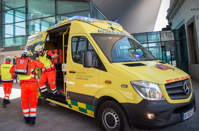 Imagen de archivo de una ambulancia del 061 (JUNTA)