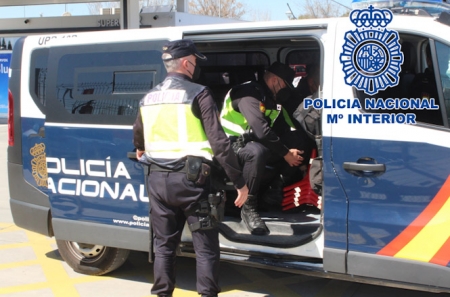 Agentes de la Policía Nacional (POLICÍA NACIONAL)
