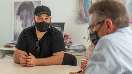 Imagen de la firma de la adhesión (AYTO. BAZA) 