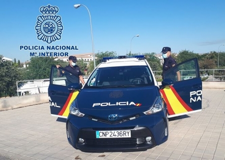 Imagen de una patrulla policial (POLICÍA NACIONAL) Imagen de una patrulla policial (POLICÍA NACIONAL)