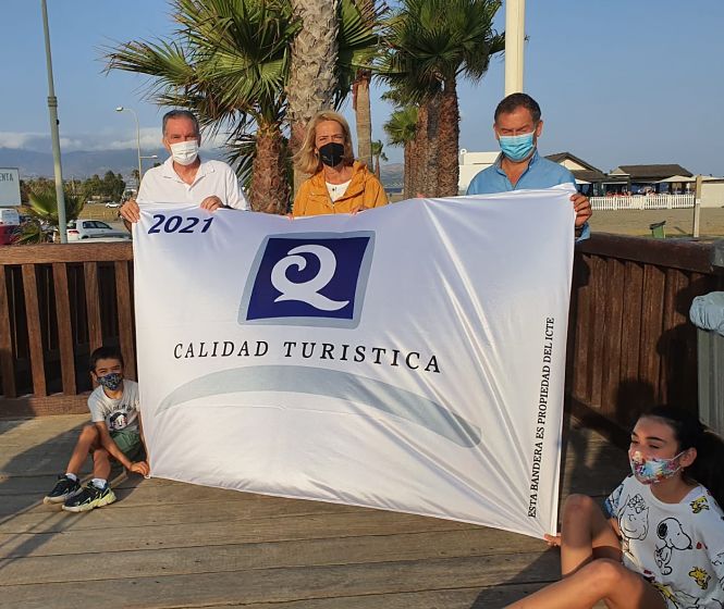 Izado de la bandera q de calidad (AYTO. MOTRIL)