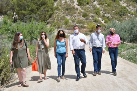 Imagen de la visita a la Fuente de la Hoya (JUNTA)