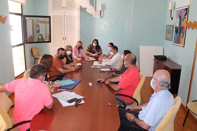 Imagen de la reunión (MDAD. COSTA TROPICAL) 