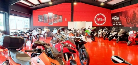 Instalaciones de CrestaNevada (AYTO. CÚLLAR VEGA) Instalaciones de CrestaNevada (AYTO. CÚLLAR VEGA)