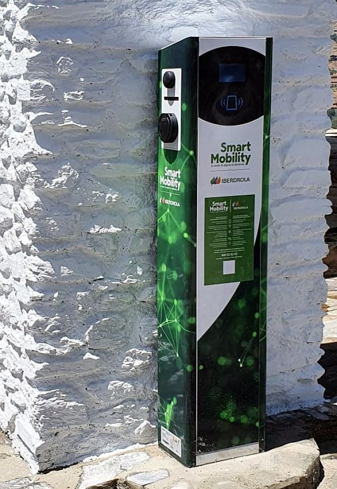 Imagen del cargador (AYUNTAMIENTO BUBION)