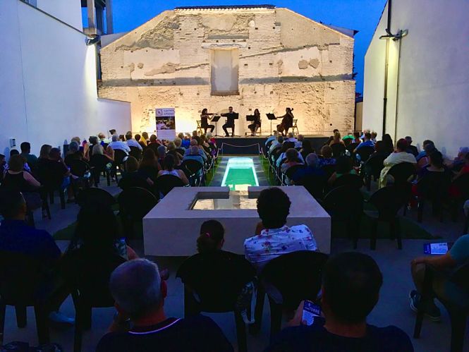 Un concierto reciente en el patio de la Torre de la Alquería (AYTO. HUÉTOR TÁJAR) 