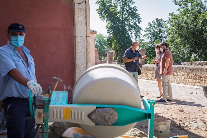 Obras de mejora del callejón de acceso al Palacio de los Abencerrajes (PATRONATO ALHAMBRA Y GENERALIFE) 