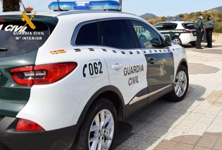 Patrulla de la Guardia Civil -/(GUARDIA CIVIL)