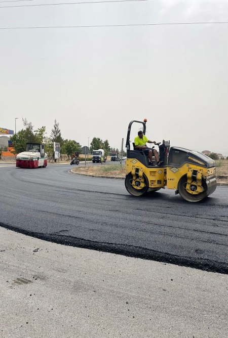 Obras de asfaltado en la Carretera de Alfacar (DIPUTACIÓN) 