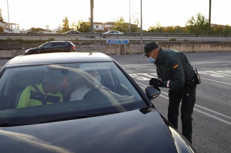Agente de la Guardia Civil de Tráfico (ÁLEX CÁMARA - EUROPA PRESS)