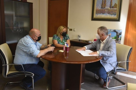 Imagen de la reunión celebrada en el Ayuntamiento de La Zubia (S. BARCENA / DIPGRA) 