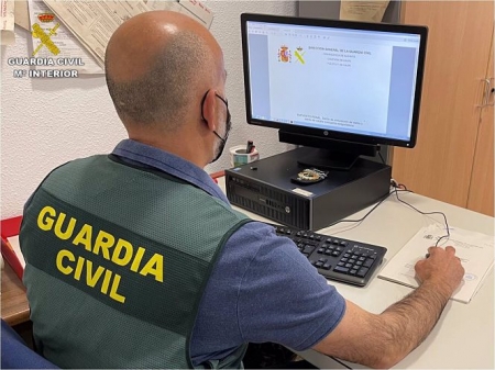 Agente de la Guardia Civil (GUARDIA CIVIL) Agente de la Guardia Civil (GUARDIA CIVIL)