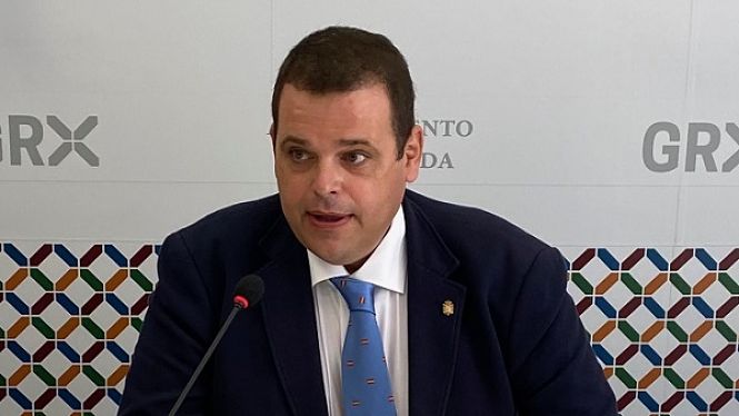 El portavoz de VOX en el Ayuntamiento de Granada, Onofre Miralles (VOX)