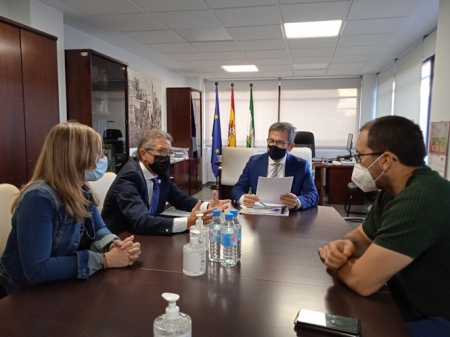 Imagen de la reunión (AYTO. BAZA) 