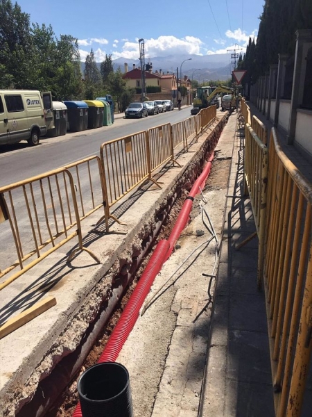 Trabajos de mejora en la red de distribución en Ogíjares (ENDESA) 