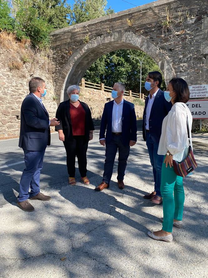 Imagen de la visita a la Torre de Jerez del Marquesado (DIPUTACIÓN)