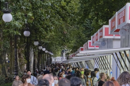 Ambiente en la Feria del Libro (FLG)
