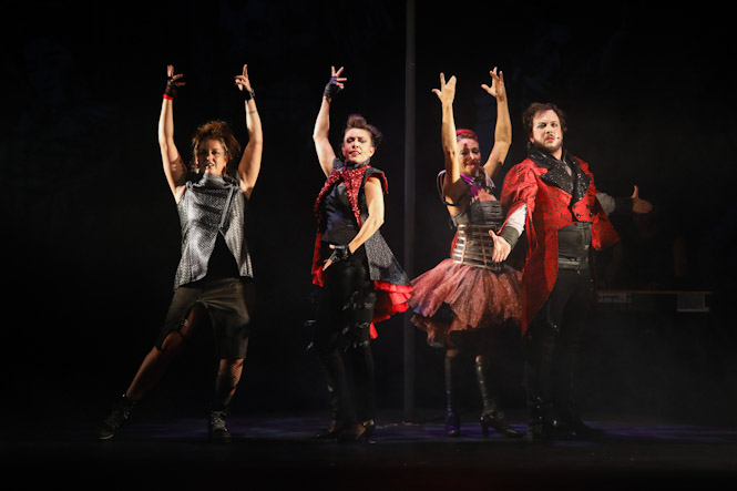 Primera obra del Teatro de Humor de Santa Fe (TEATRO HUMOR SANTA FE) 