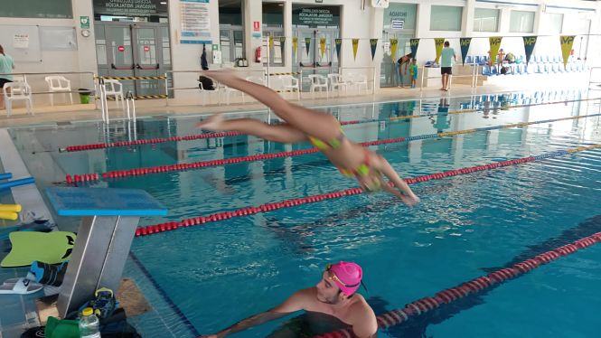 Piscina municipal de Huétor Tájar esta semana (AYTO. HUÉTOR TÁJAR) 