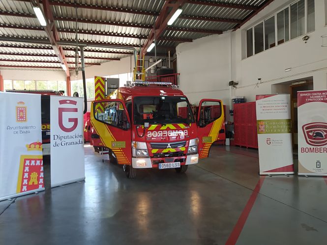 Nuevo vehículo de bomberos para Baza (DIPUTACIÓN)