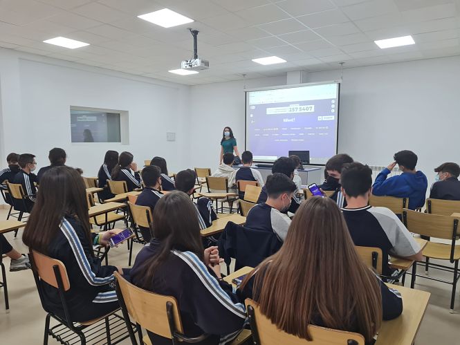 Desarrollo de uno de los talleres (AYTO.GUADIX)