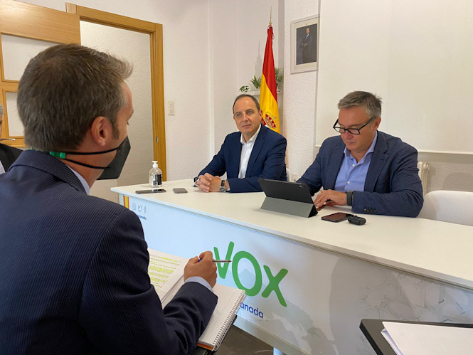 Imagen de la reunión (VOX)