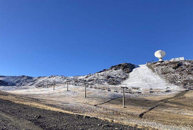 Primeras nieves en Sierra Nevada (CETURSA)