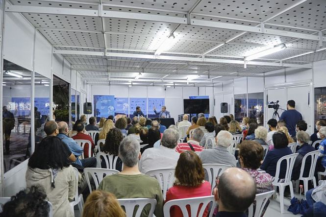 Presentación del libro de  Lorenzo Silva (FLG)