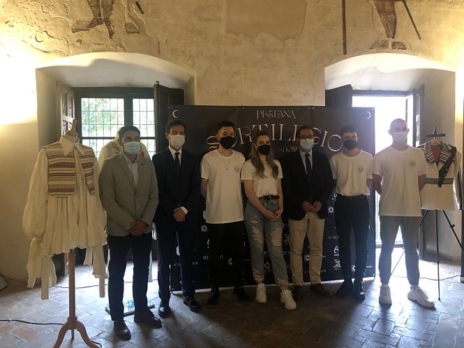 Presentación de la colección de moda (JUNTA)