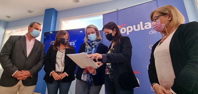 Ana Vanessa García  y Luisa García Chamorro hoy en Motril (PP)