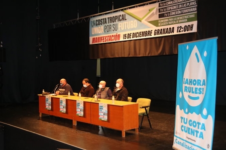 Imagen de la reunión informativa (AYTO. ALMUÑÉCAR)