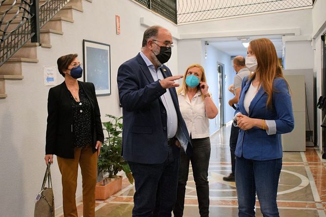 Grupo Municipal de Ciudadanos junto a Virginia Fernández (CIUDADANOS)